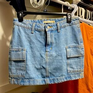 Levi denim cargo skirt
